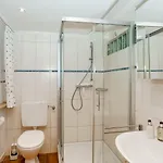 Jule Im Haus Wega 베스터란트