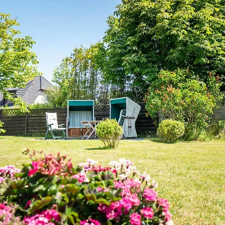 Jule Im Haus Wega Apartment *